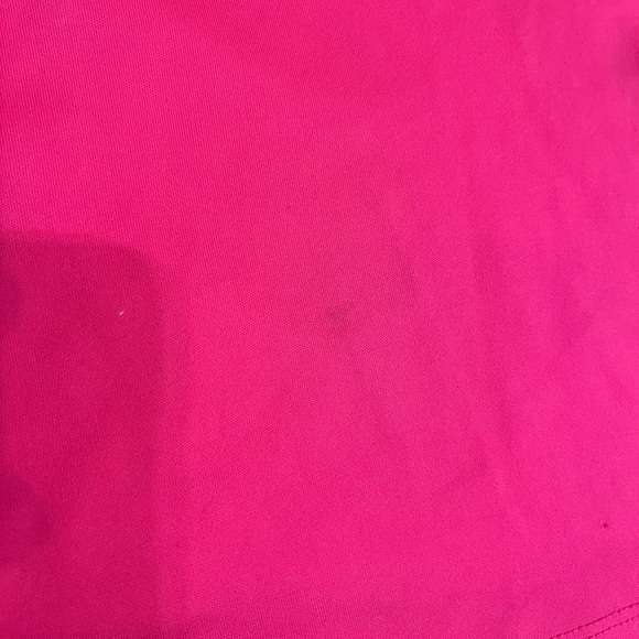 Nike Girl 4T- Hot Pink Top and Black Shorts Set - Picture 5 of 8